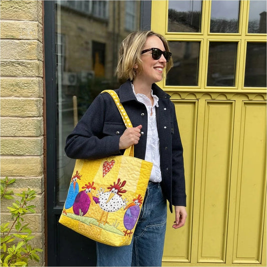 Country Hen Delight Quilted Zipper Tote Bag SN0PT016
