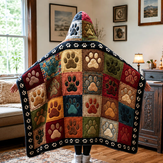 Festive Pawprints Quilted Hooded Blanket TZL0TV014