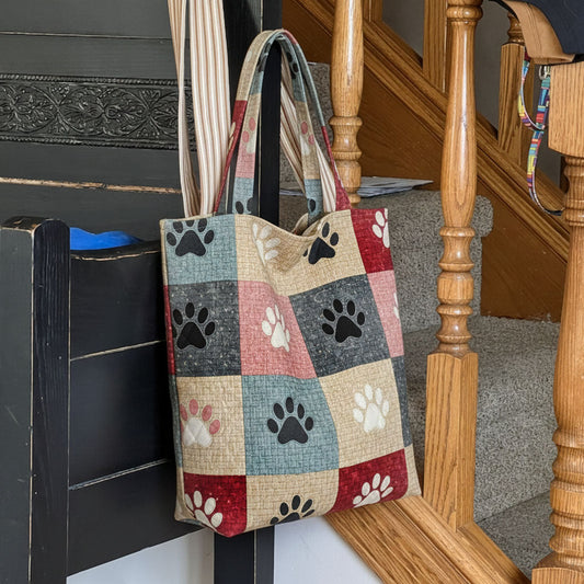Gentle Paws Haven Quilted Zipper Tote Bag SN0PT003
